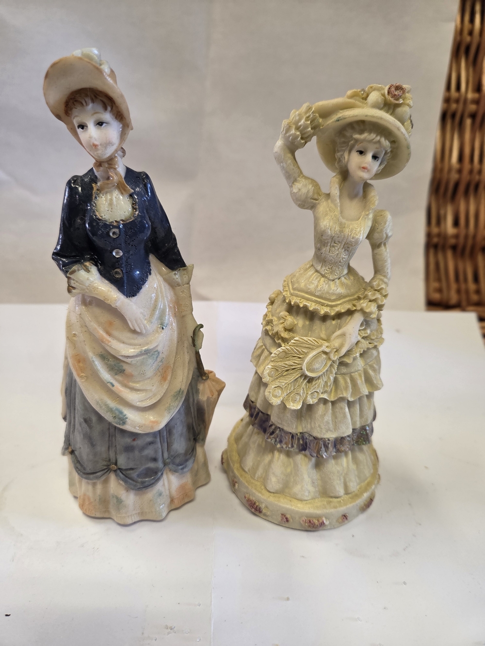 Pair of Decorative Porcelain Figurines - Cream & Blue